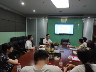 我院组织看望安全技术与管理专业...